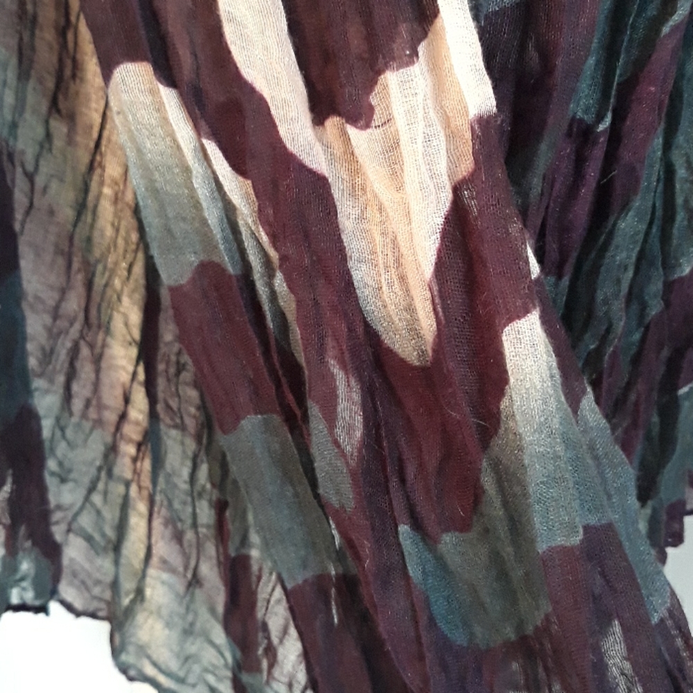 Pattern Scarf - Picture 2 of 2
